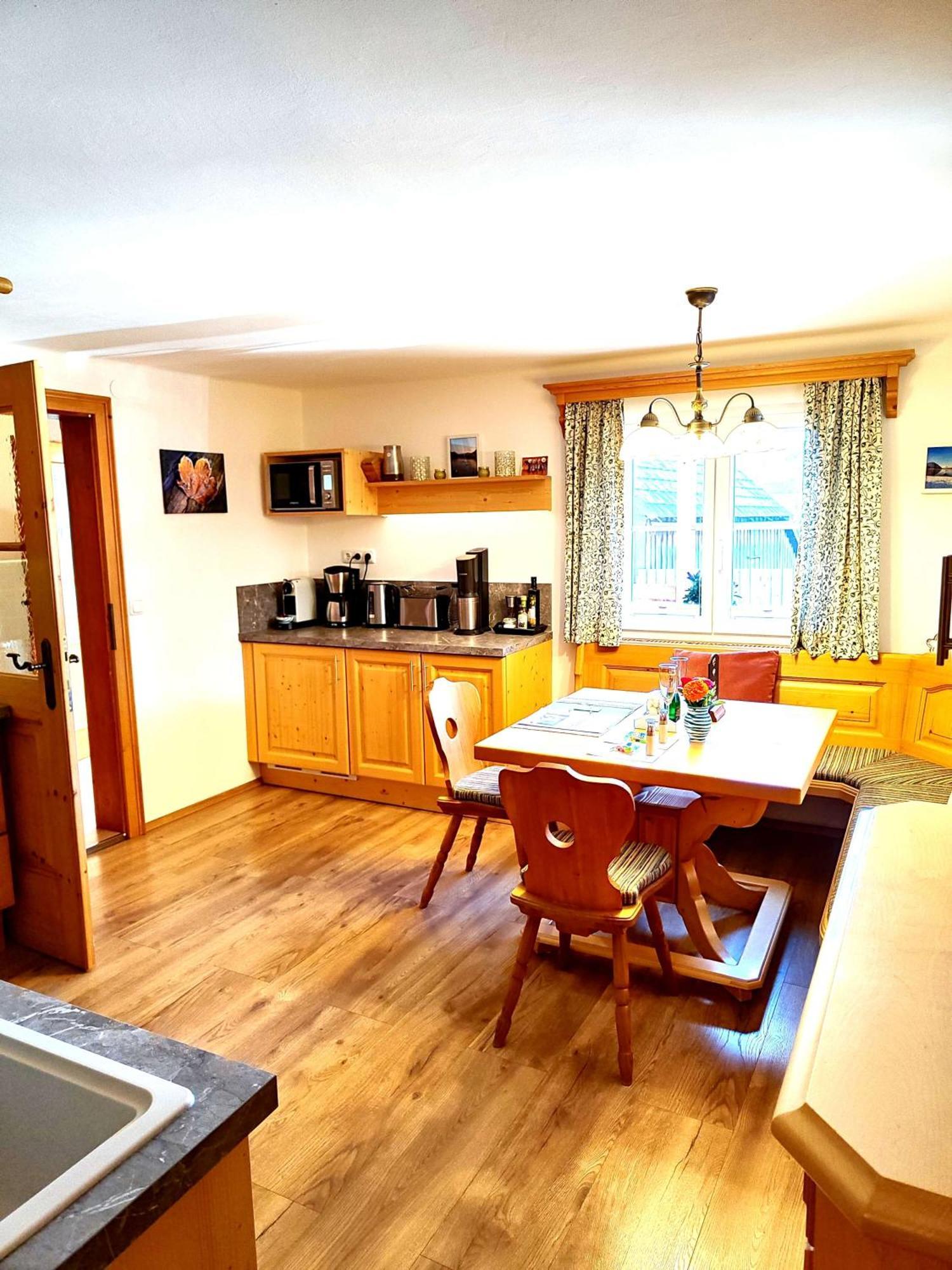 Ferienwohnung Grundlsee, Willkommen In Mami'S Ferienwohnung מראה חיצוני תמונה